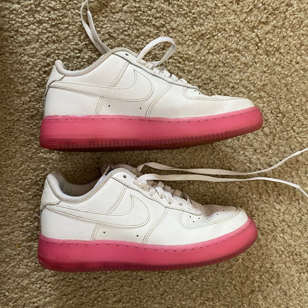 Nike Air Force 1 Womens Size 7.5